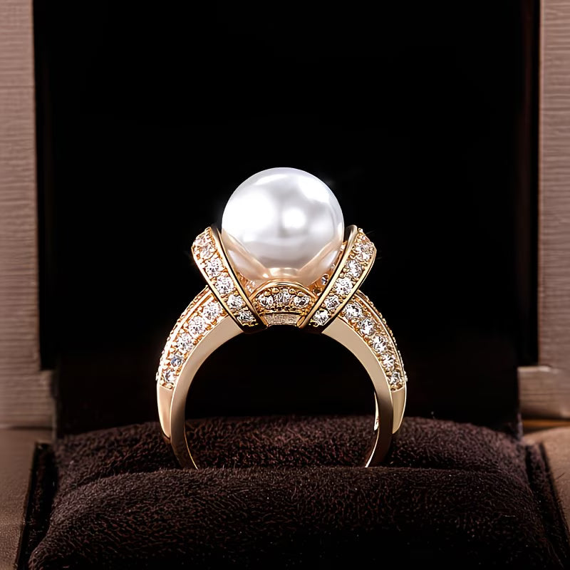 REGINA | THE CROWN PEARL RING