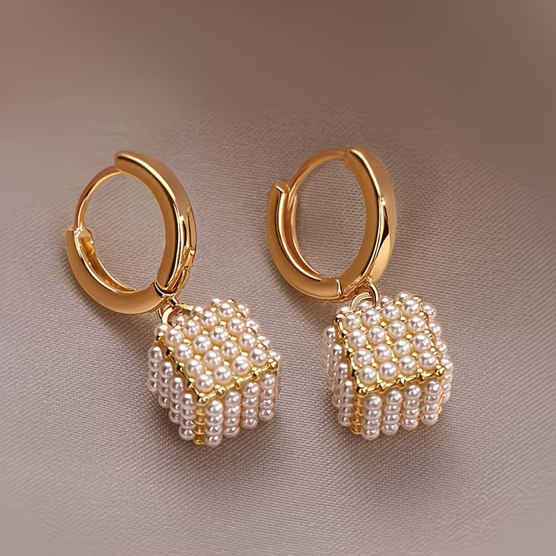 CUBELLA | PEARL CUBE EARRINGS
