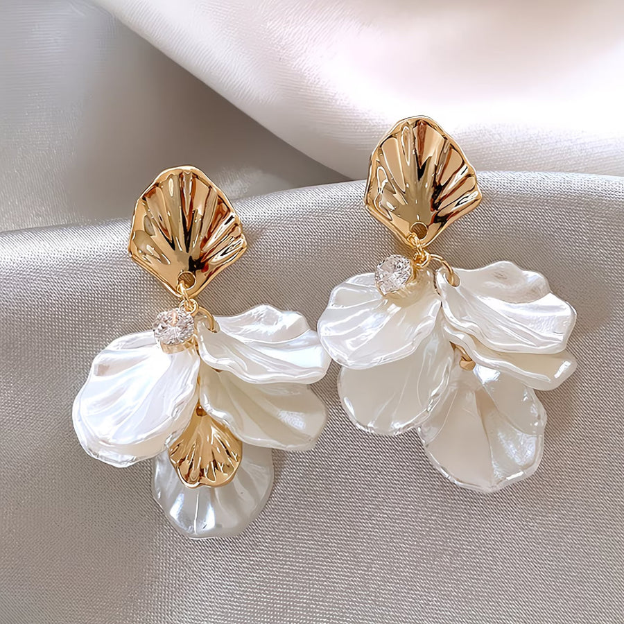 ELSA | THE FROSTED PETAL PEARL EARRINGS