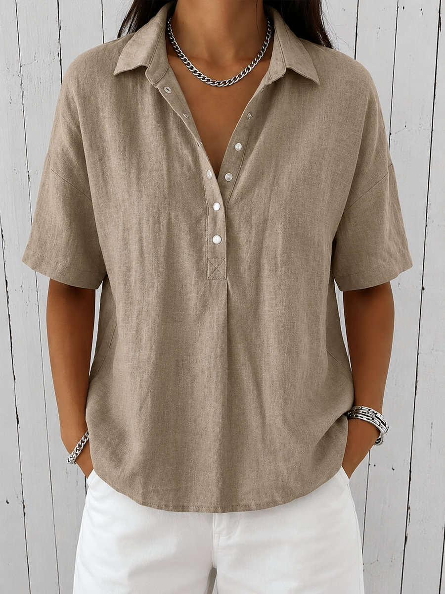 Ava | Blouse with Collar and Buttons