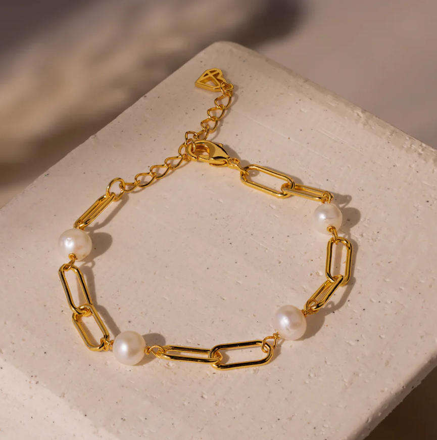 VIVIENNE | TIMELESS PEARL CHAIN BRACELET