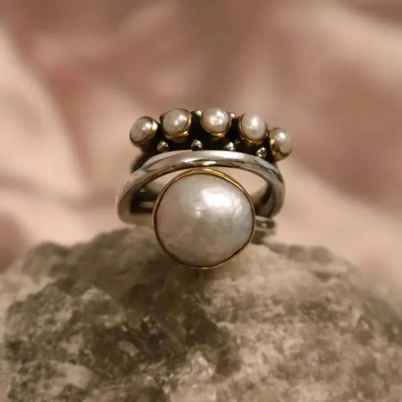 AURELIA | LAYERED PEARL RINGS SET