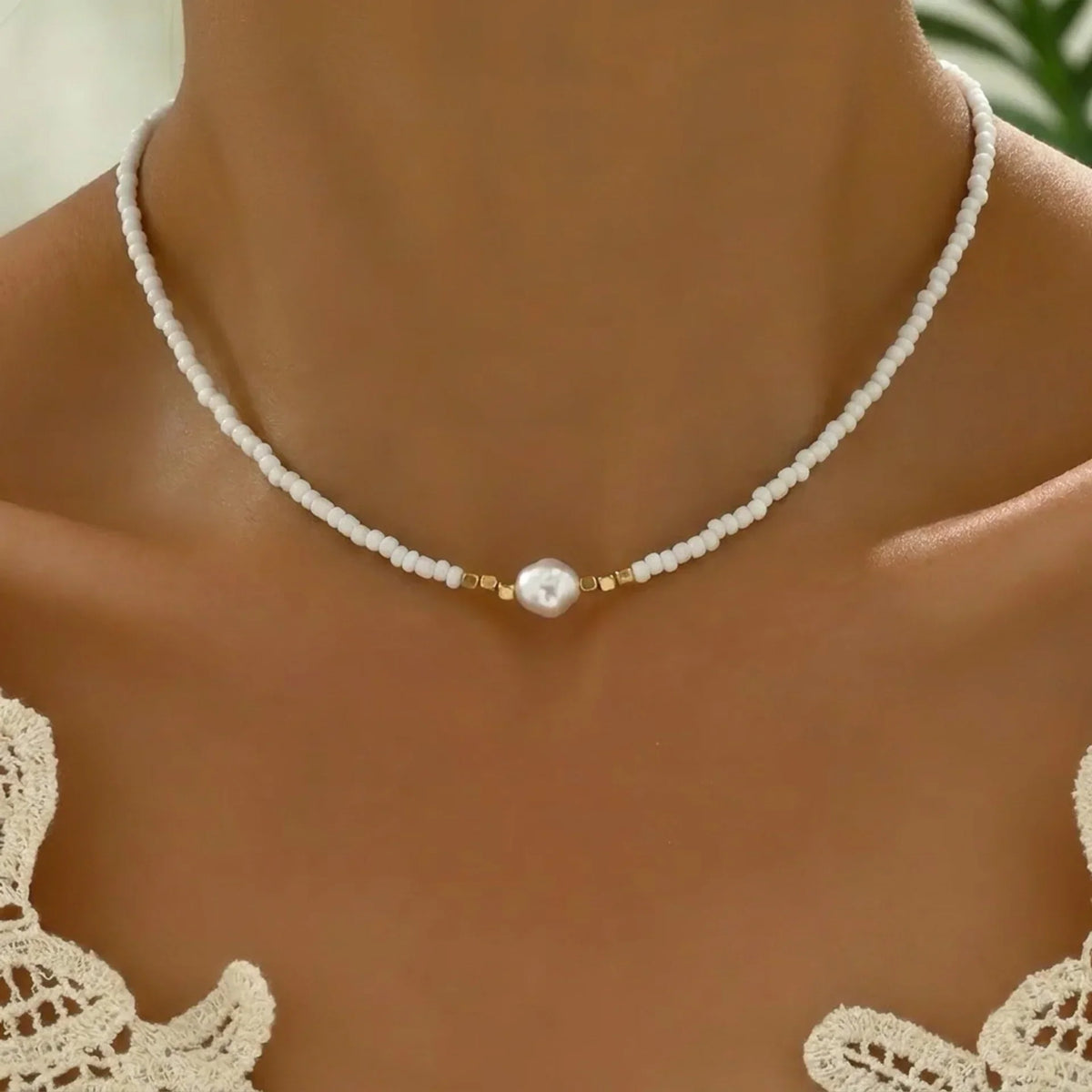 AZURINE | MINIMAL TURQUOISE AND PEARL NECKLACE